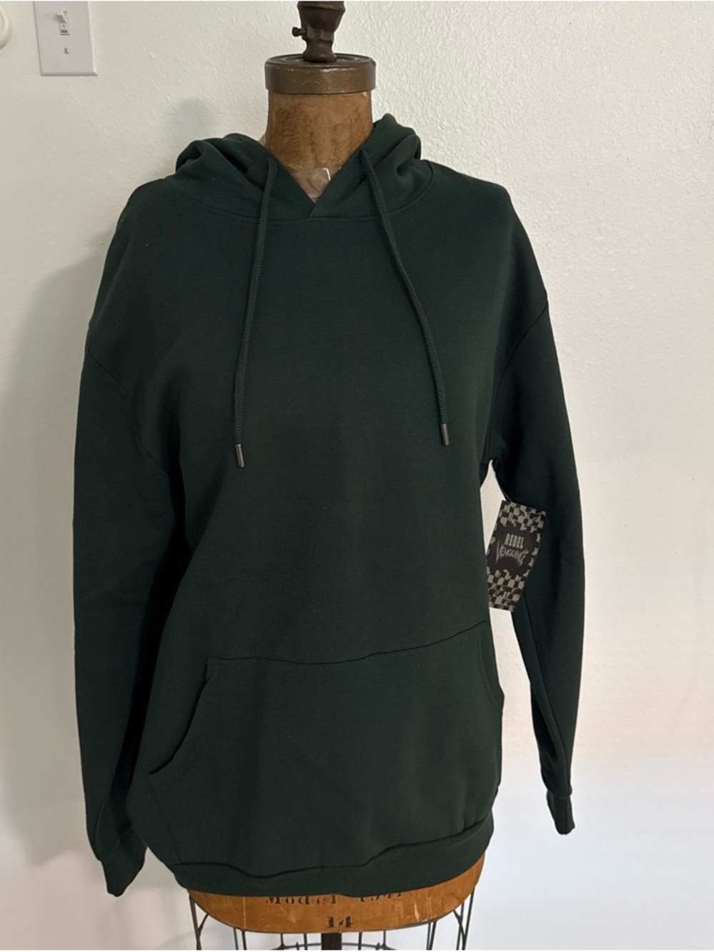 NWT rebel Vengeance Men's Green Hoodie Size  XL